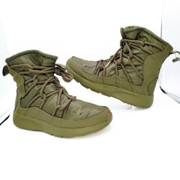 Nike Tanjun High Rise Women's Boots Sz 8 Green Military AO0355 300 Light Weight! - Picture 3 of 9
